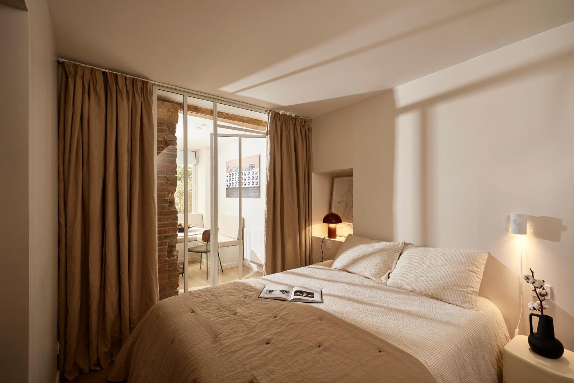 Stylish 2Br & 2Ba With Private Terrace Lägenhet Paris Exteriör bild